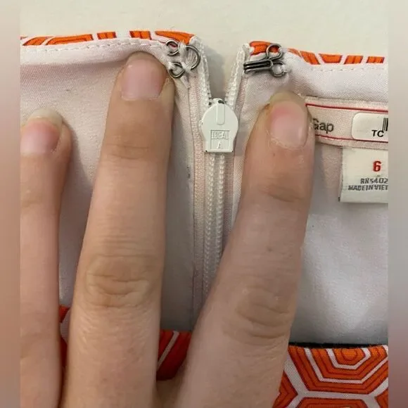 Gap, Orange and White, Geometric Patterned, Sleeveless Midi Dress, Size 6 - Picture 2 of 10